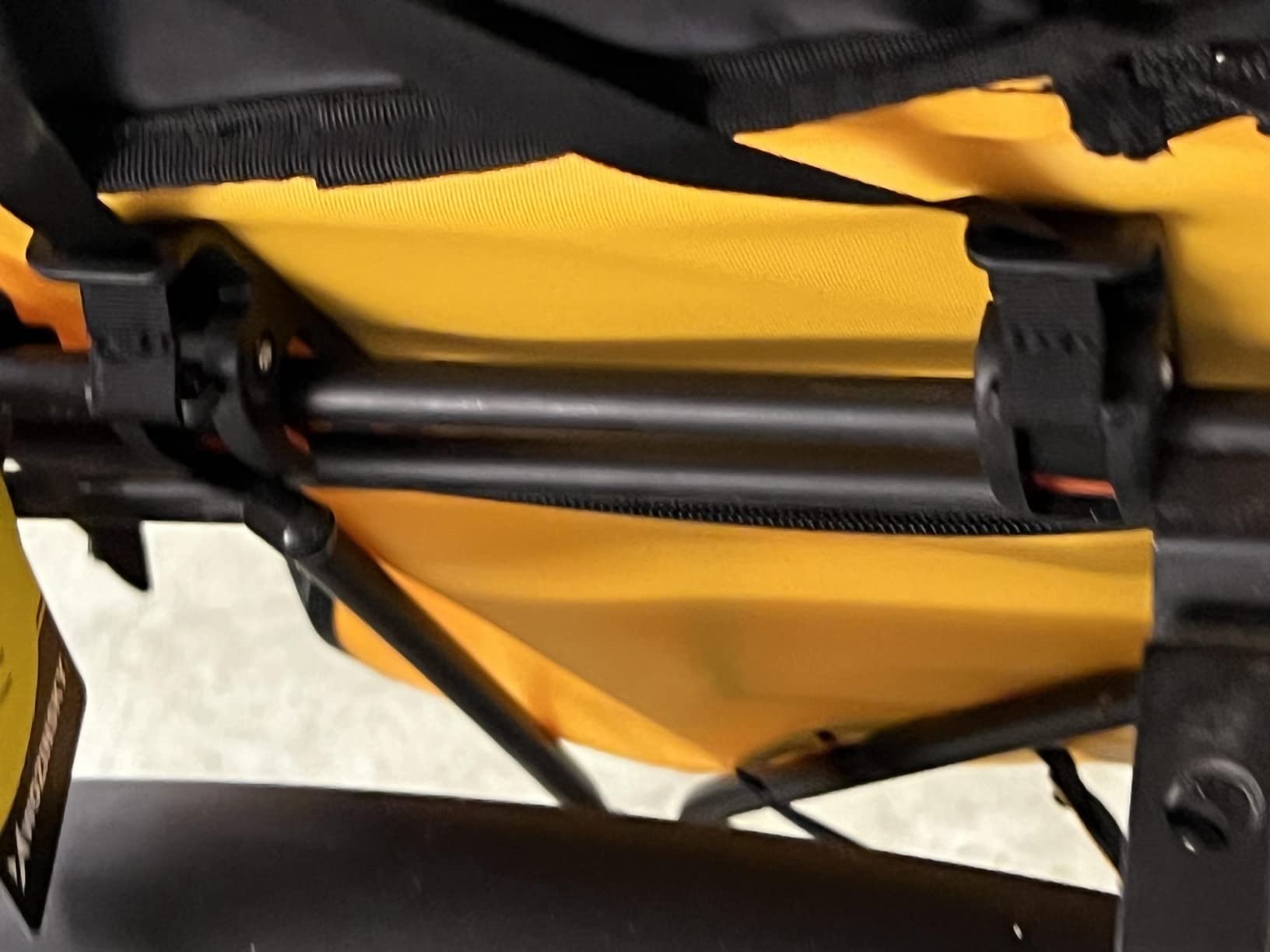 Wozinsky Sacoche Porte-Bagages Vélo Étanche 23L Noire