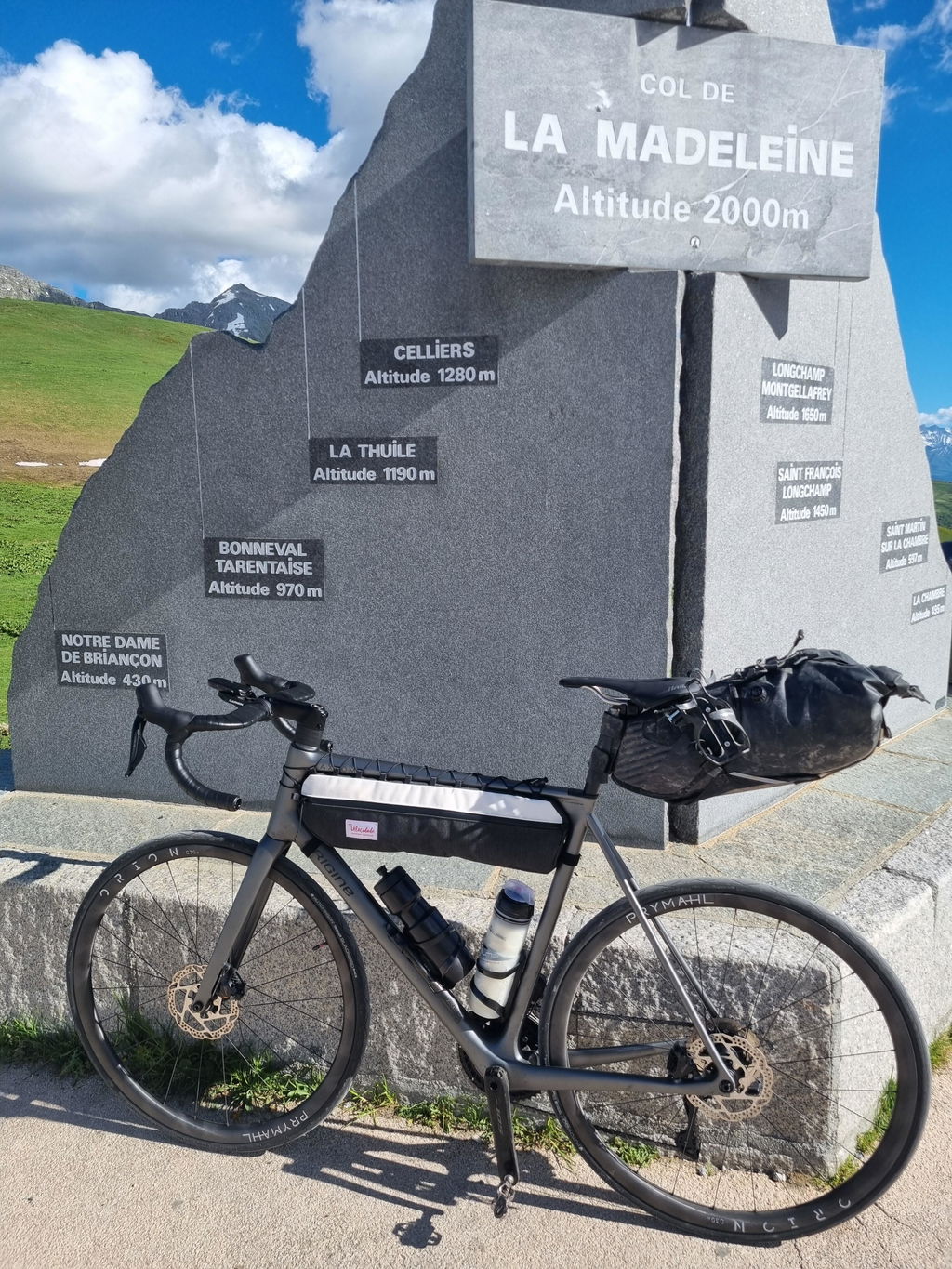 Atelier Velocidade Baroudeur sacoche cadre vélo sur mesure étanche