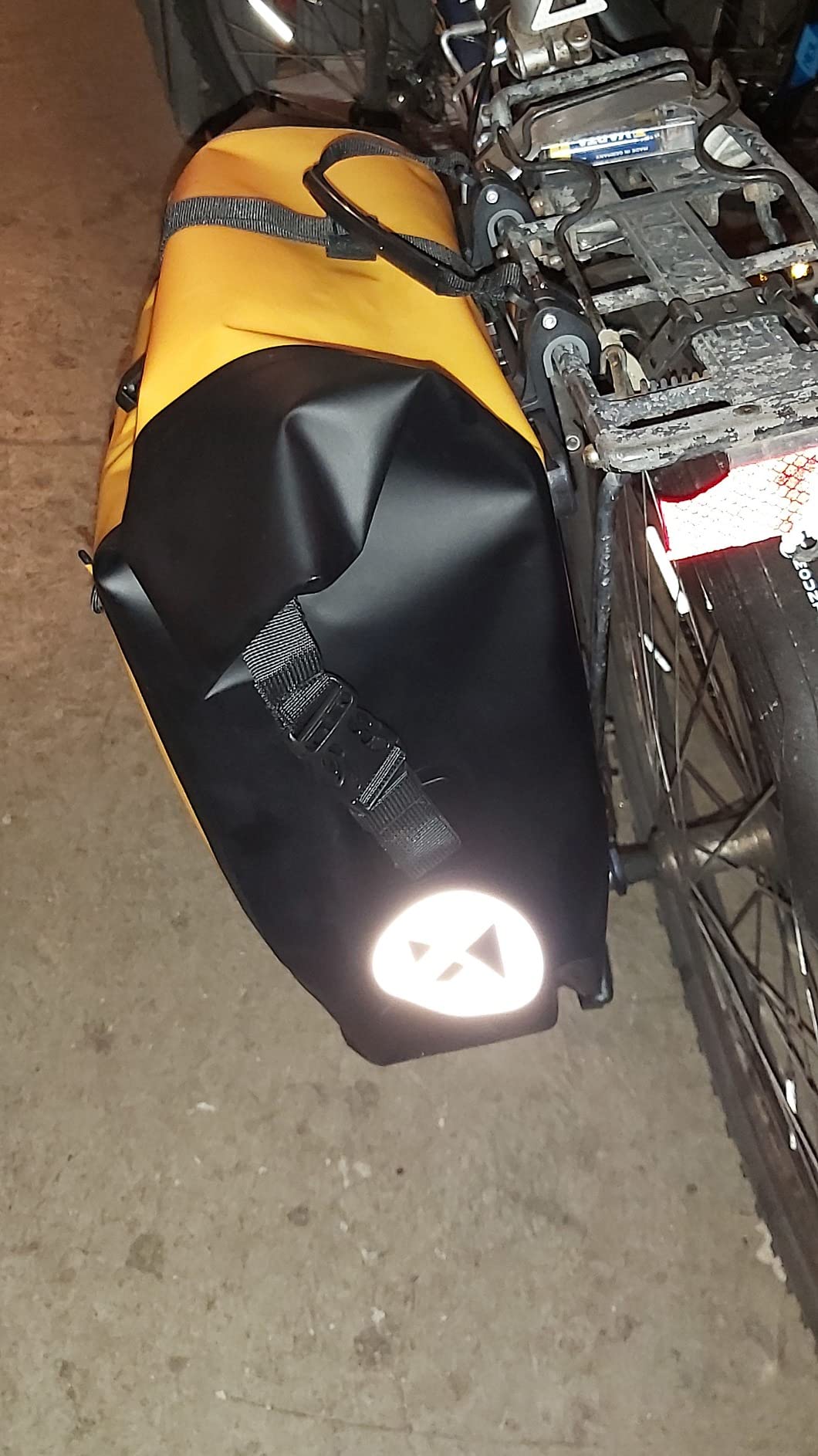 Wozinsky WBB24YE sac étanche porte-bagages 25L jaune
