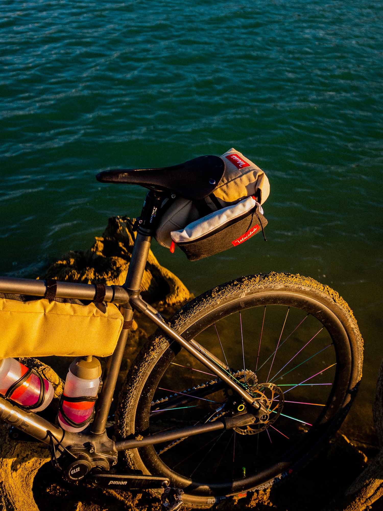 Atelier Velocidade Mini-Volcano sacoche selle Charbon
