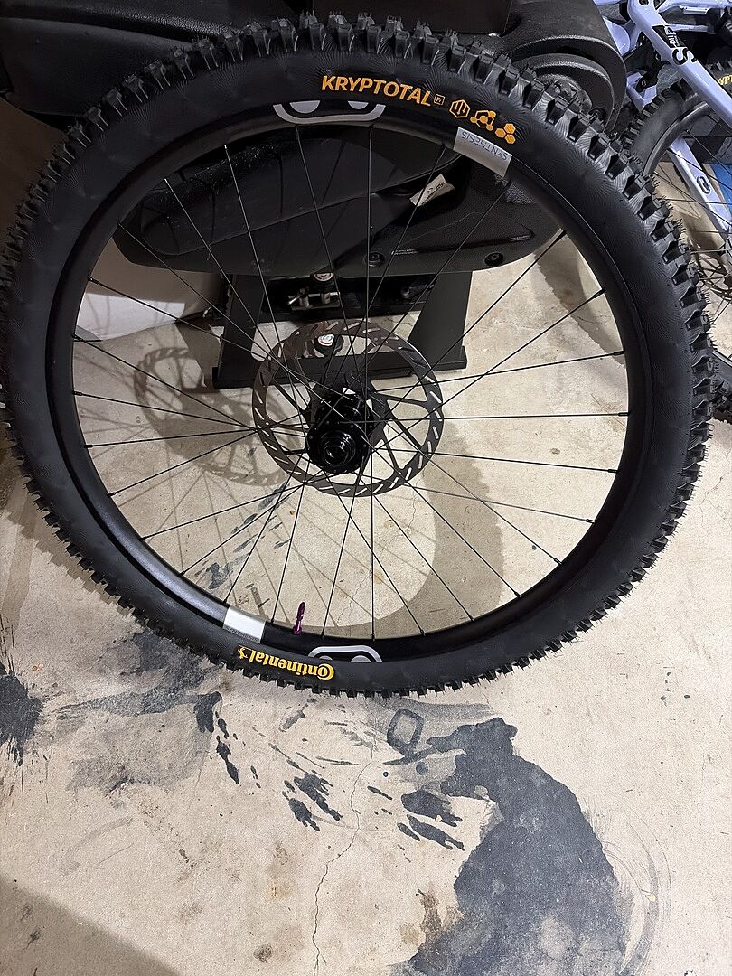 Crankbrothers Synthesis DH Alloy 2.0 roue avant 29 Boost DH