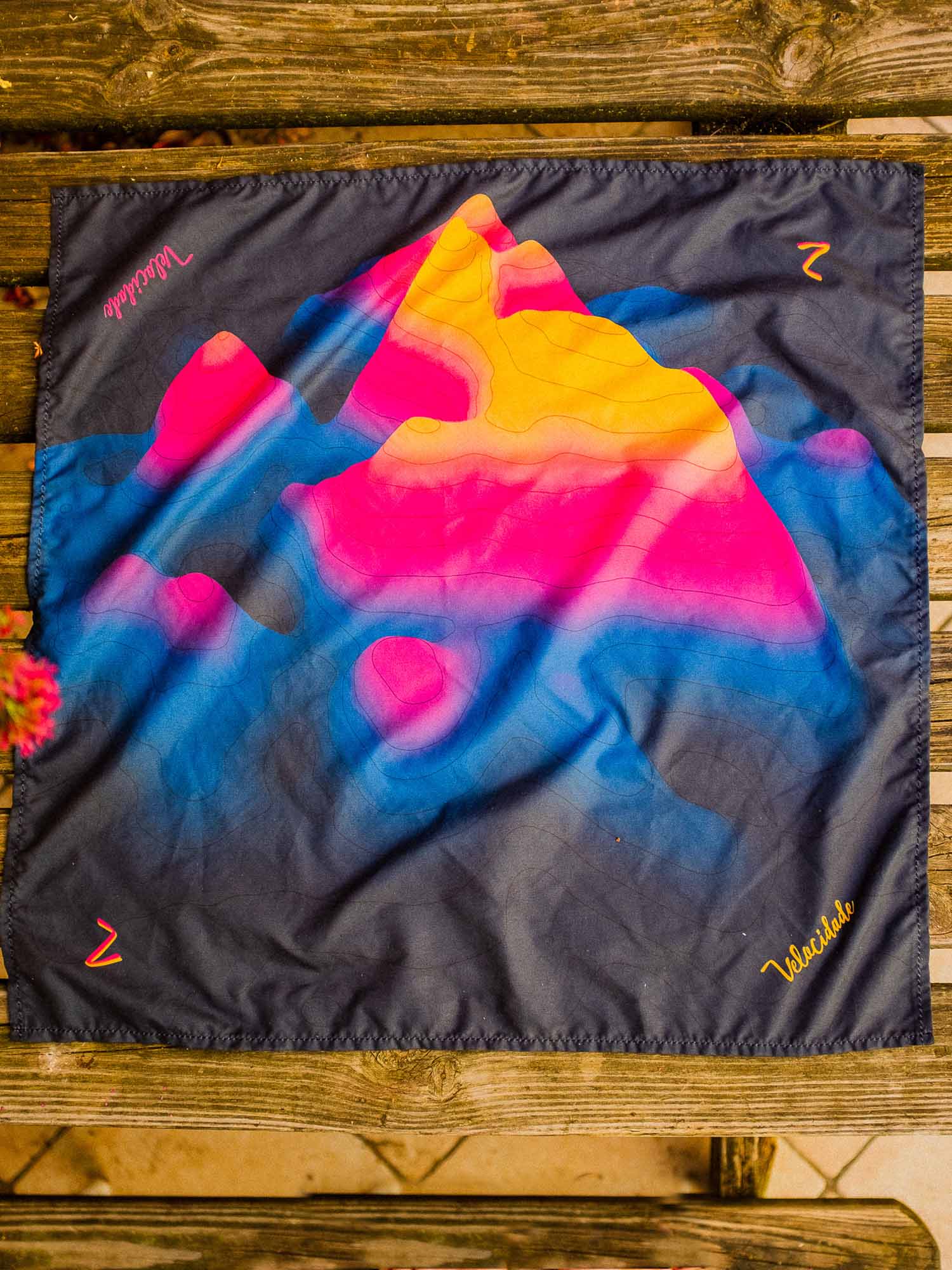 Atelier Velocidade Pirinèus bandana tour de cou Pyrénées