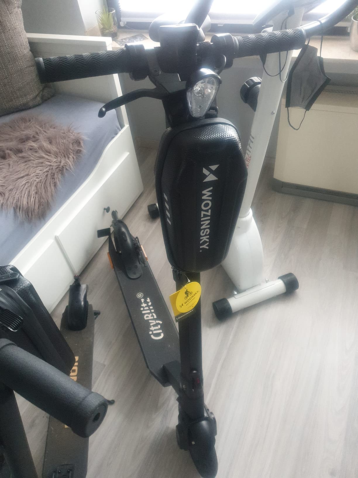 WOZINSKY WSB4BK sacoche trottinette 3L étanche noire